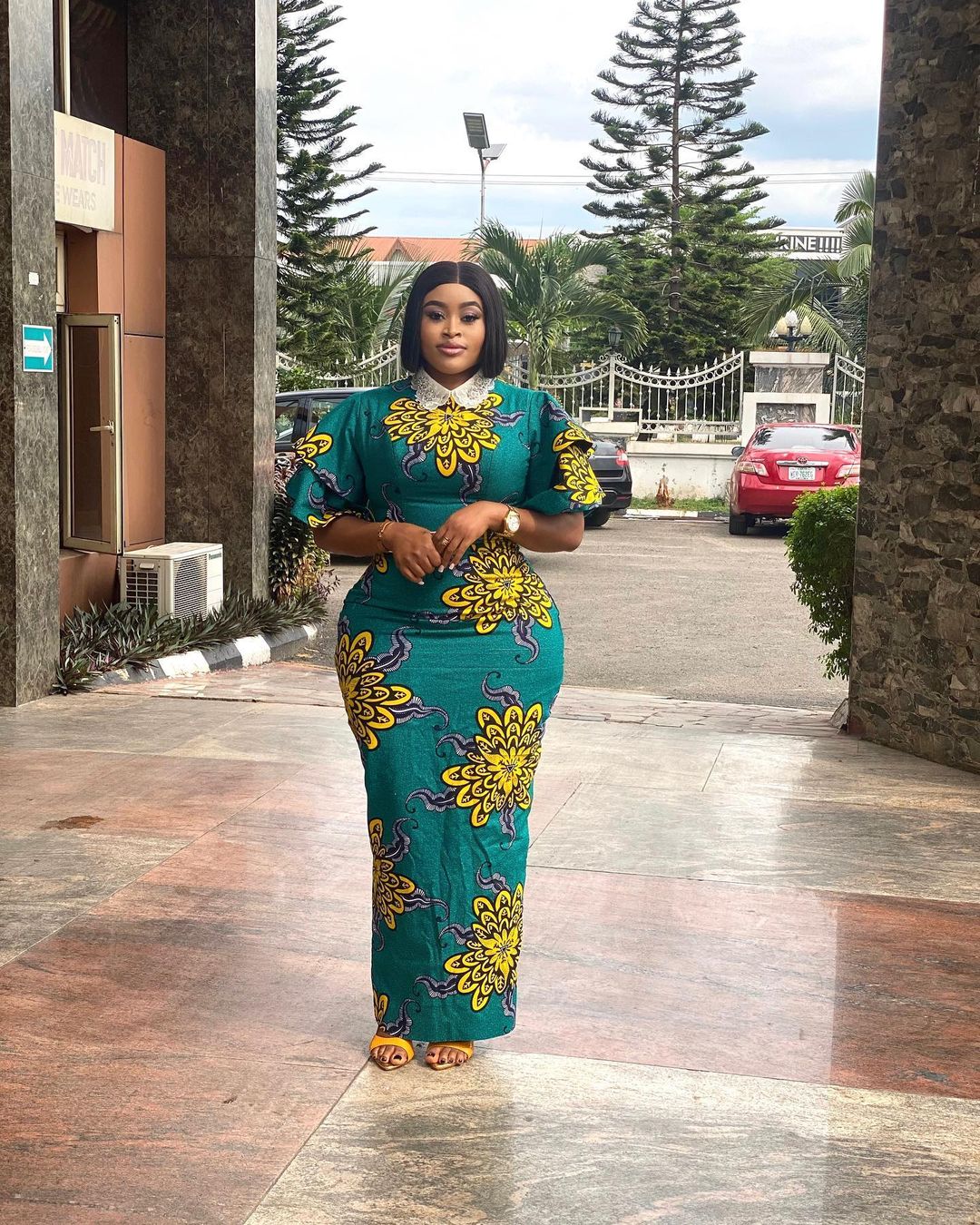 "Nigerians are hypocrites! Same people that met the love of their lives on social media are busy bashing the ladies that visited Black sheep" – Sarah Martins