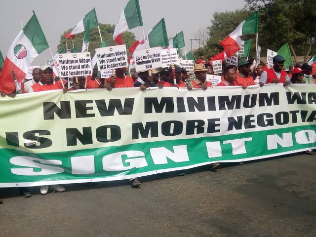 Lawmakers Urge Federal Government to Consider Higher Minimum Wage Amid Ongoing Negotiation