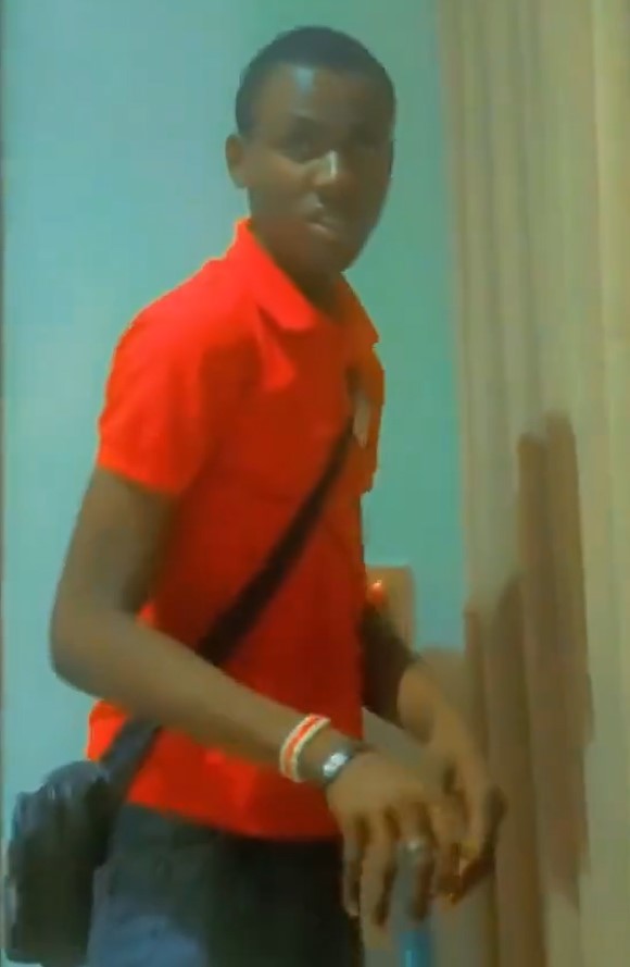 Nigerians criticize a lady for making passes at a hotel staff and recording him while at it (VIDEO)