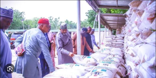 FG Begins Distribution of Food Items to Flood Victims in Maiduguri – AgroNigeria