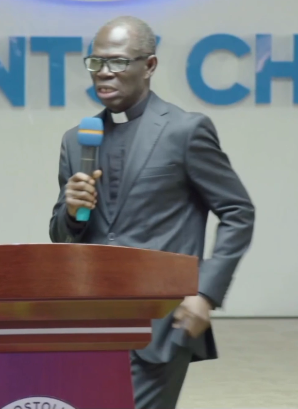 "You can thank God without referring to those in pa!n. It's insens!tive and imm@ture" – Pastor admonishes (WATCH)