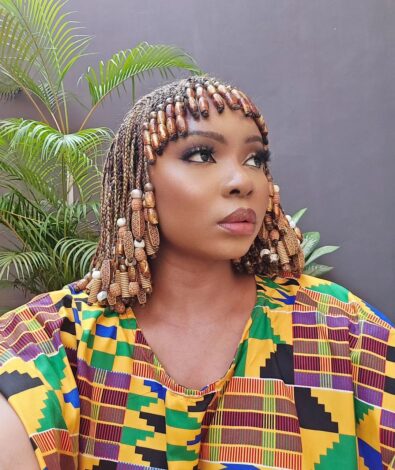 Singer Yemi Alade calls out popular media outlets, and accúses them of blackl!sting (IMAGES)